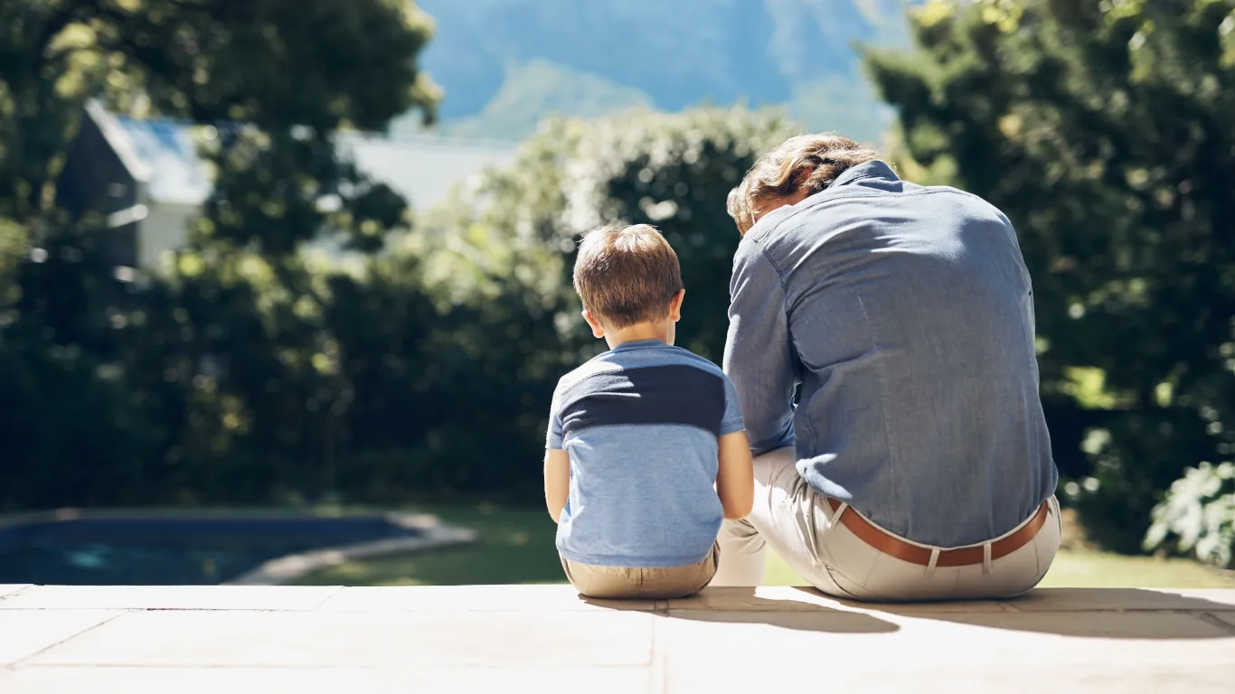 father with child after divorce