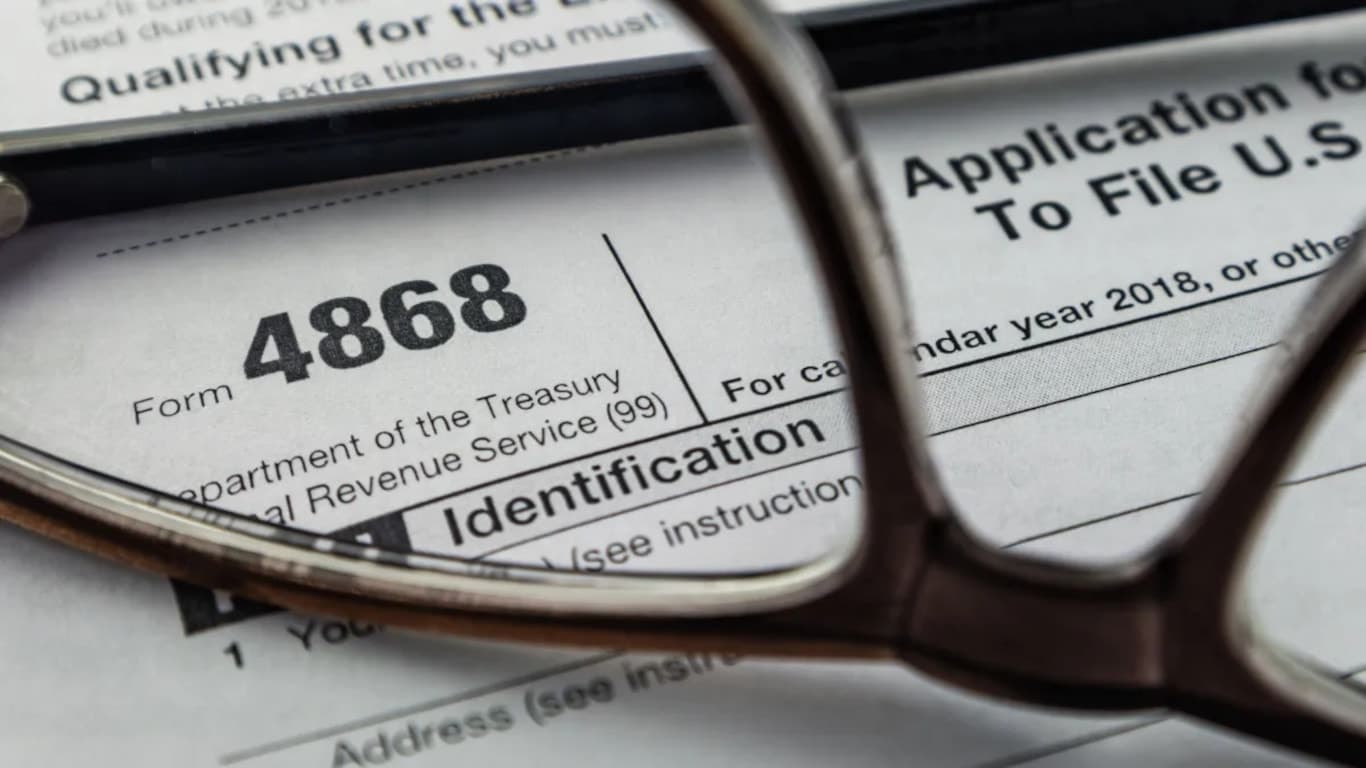 extend tax deadline using Form 4868