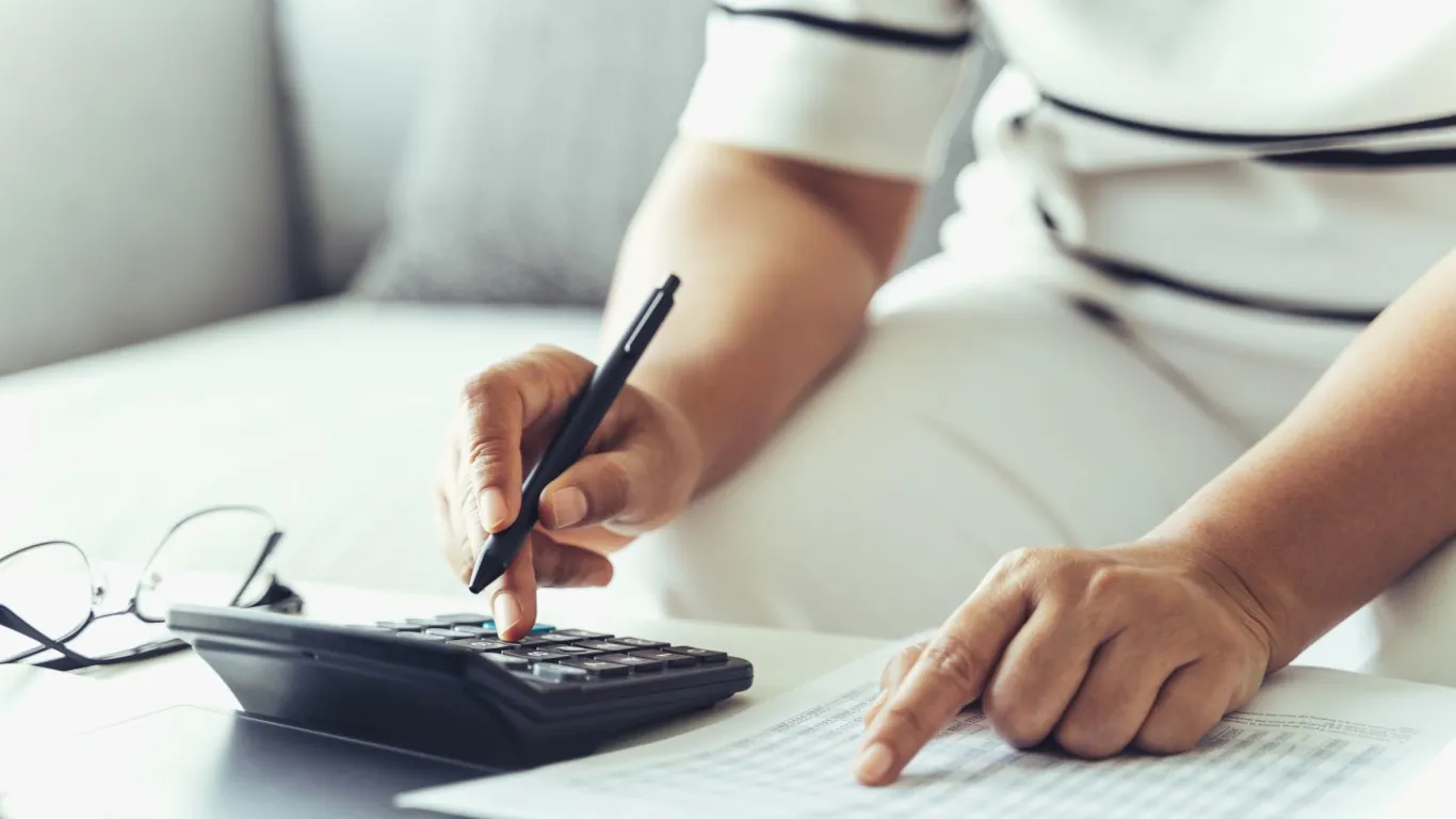 Taxpayer comparing different filing statuses